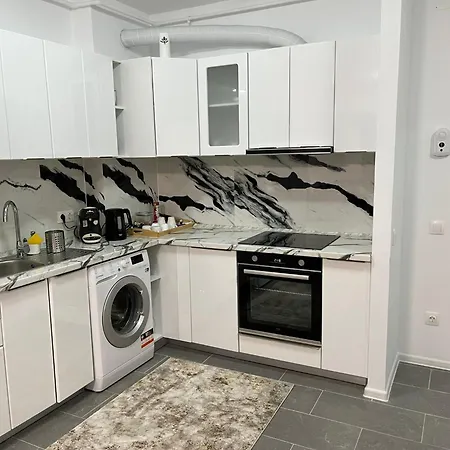 3 Apartment *